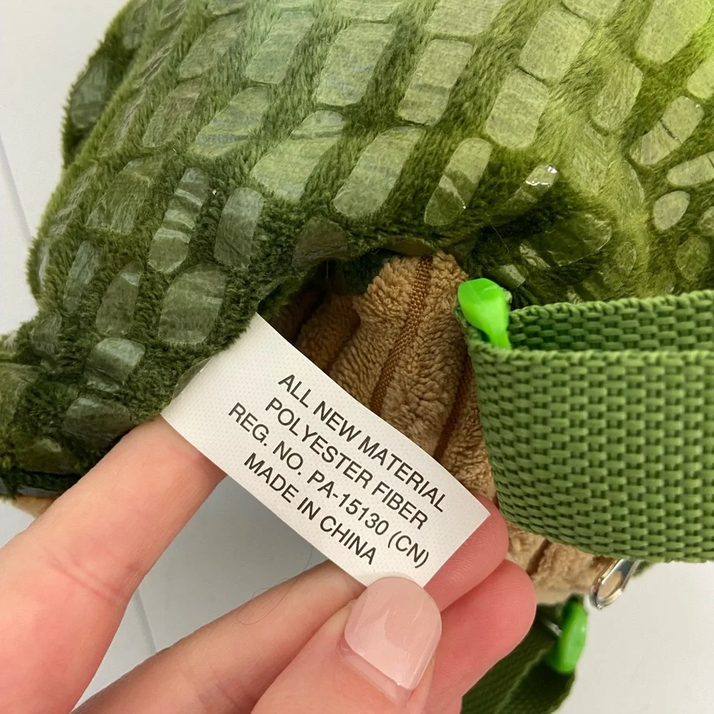 NWOT Kid’s green stuffed soft dinosaur zip‎ adjustable strap backpack bag